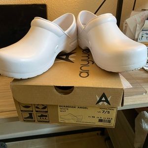 Nursing shoes white